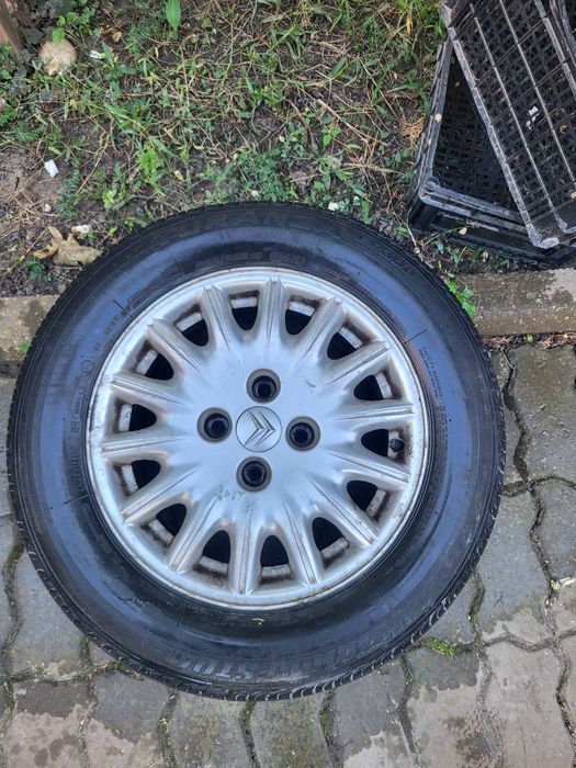 Set 4 Jante R15 + Cauciucuri Iarnă – Stare Bună