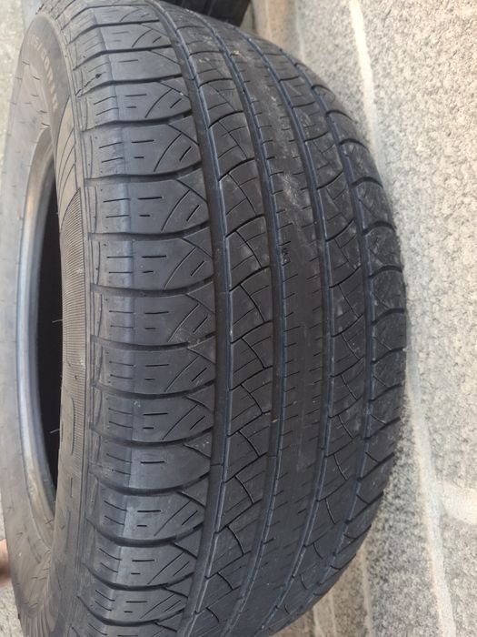 Продам комплект резины на лексус лх 470