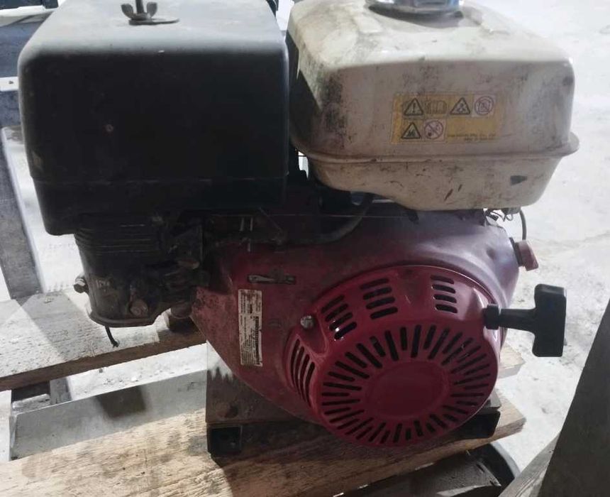 Четиритактов бензинов двигател Honda GX 390