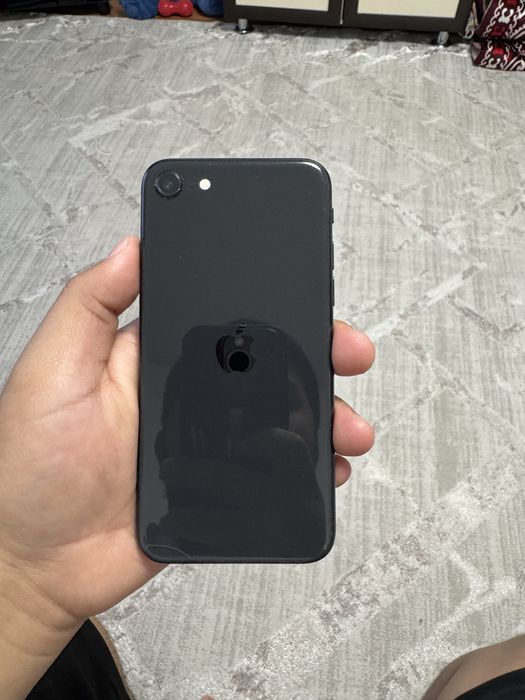 Iphone se 64 gb black