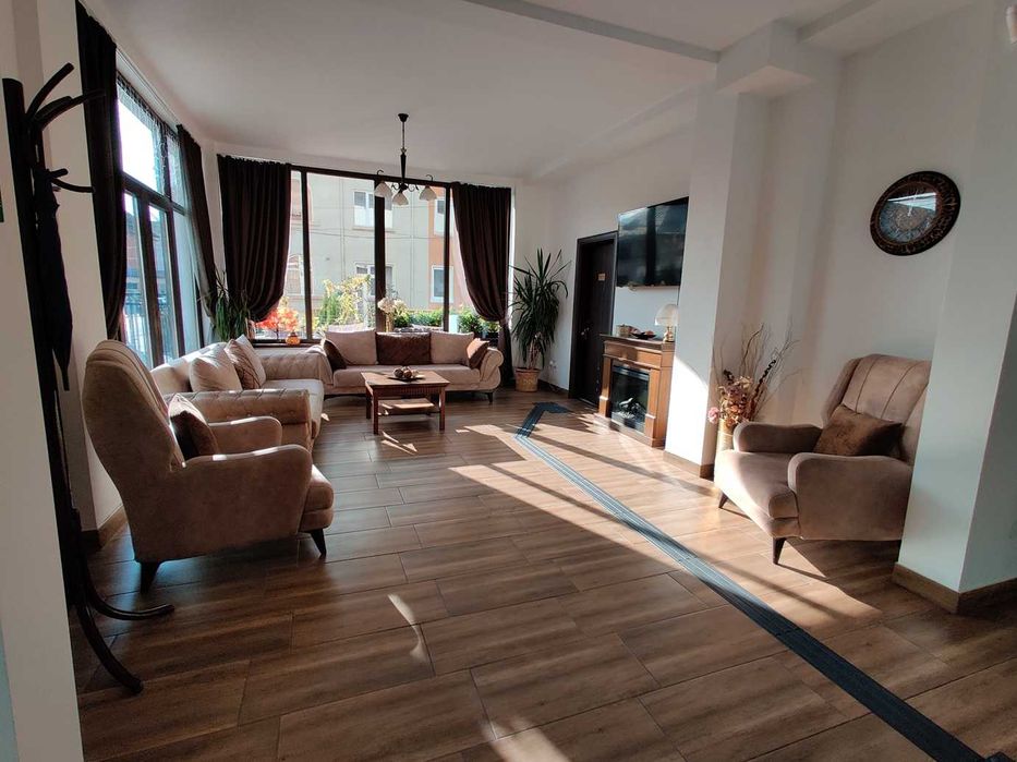 Spațiu multifuncțional de închiriat – zonă centrală Pucioasa