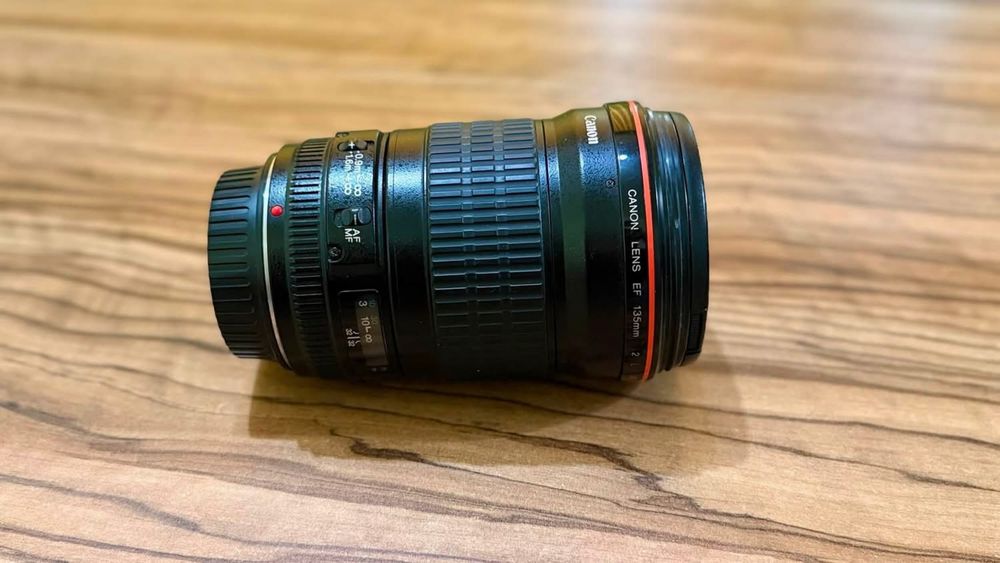 Canon EF 135mm f/2L USM