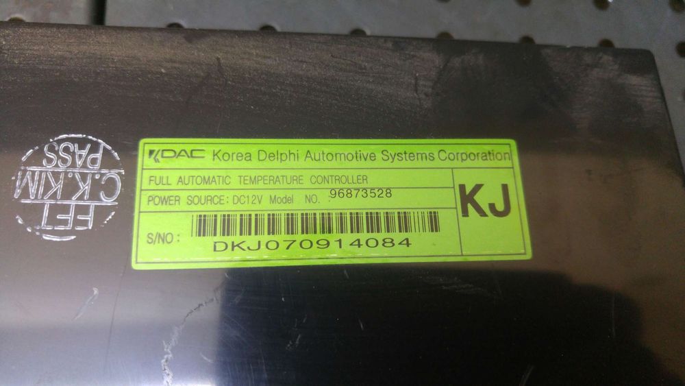 Panou comanda clima ac chevrolet captiva c100 c140 96873528