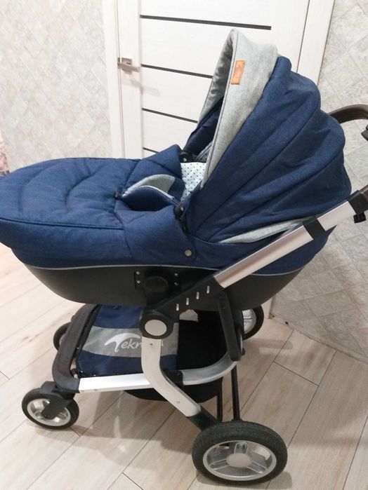 Коляска для ребенка