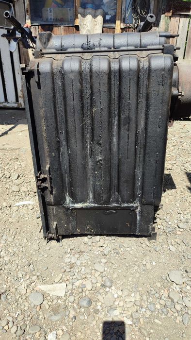 Centrala combustibil solid din fonta marca Gobe