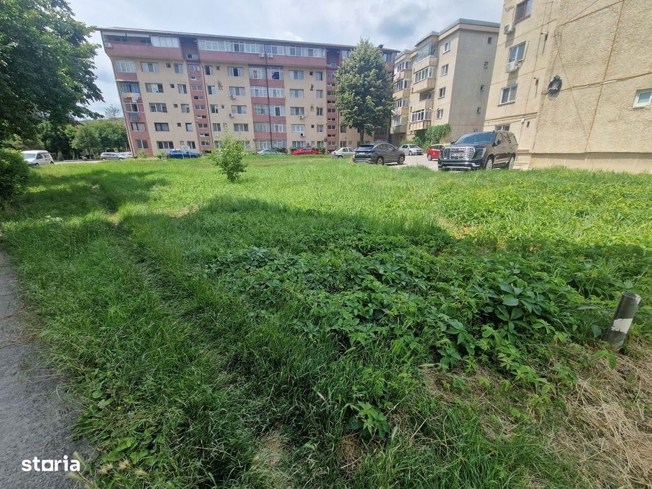 Teren de vânzare în zonă urbană, acces asfaltat