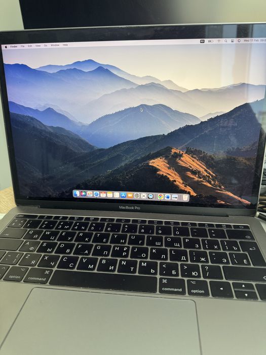 Продам MacBook Pro 13.3 дюймов, 2017 в хорошем состоянии