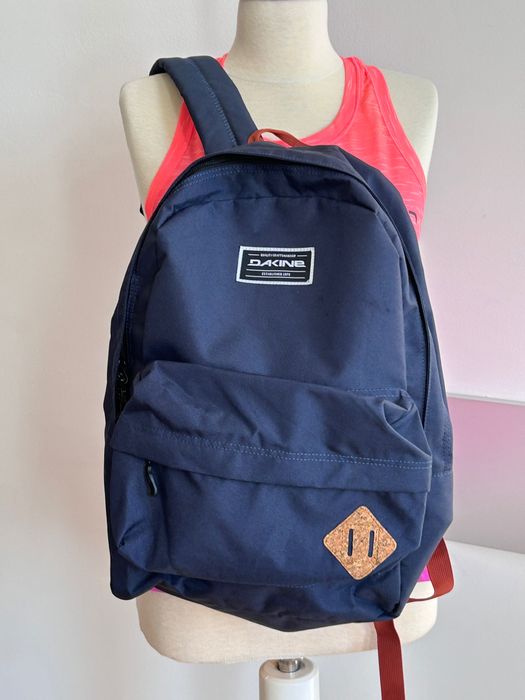 Две текстилни раници Dakine & Napapijri