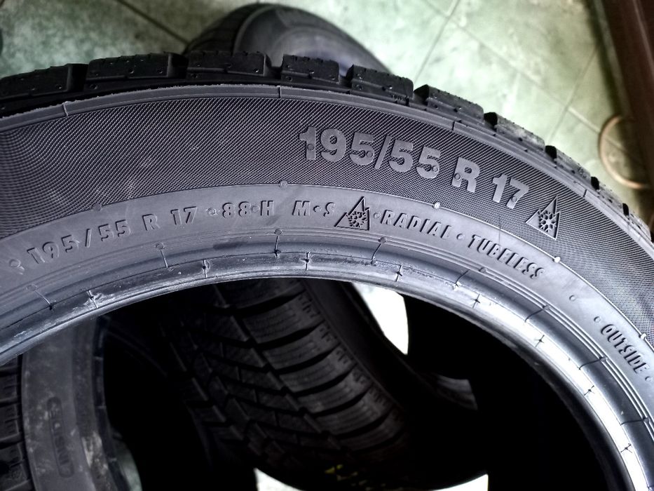 2 anvelope 195/55 R17 Continental cu profil 7mm