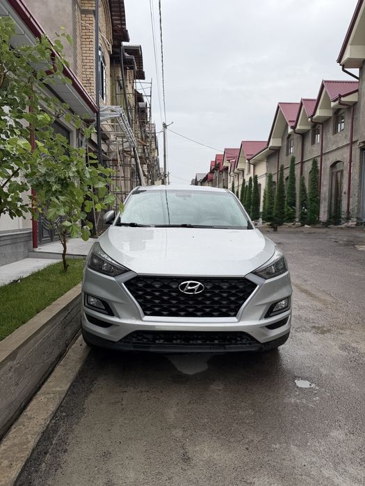 Hyundai tucson 2019 yil AWD prestige benzin!Toshkenga nasiya savdo bor