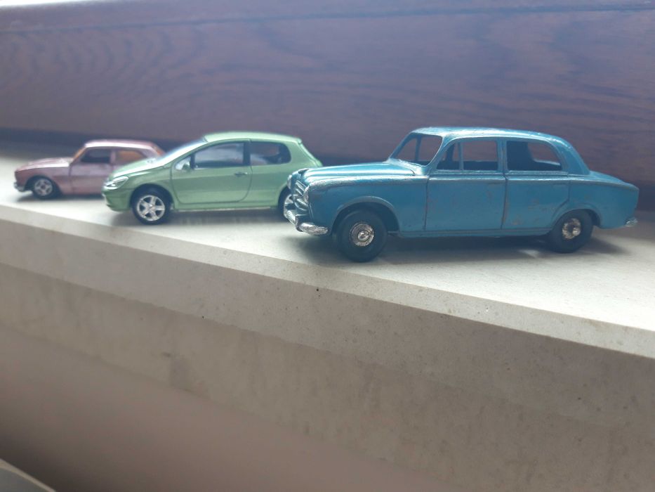Matchbox Peugeot varios
