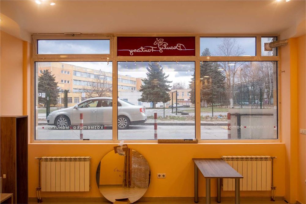 Дава се под наем  в София, Гоце Делчев -  кв.м за 765 € - Снимка #2