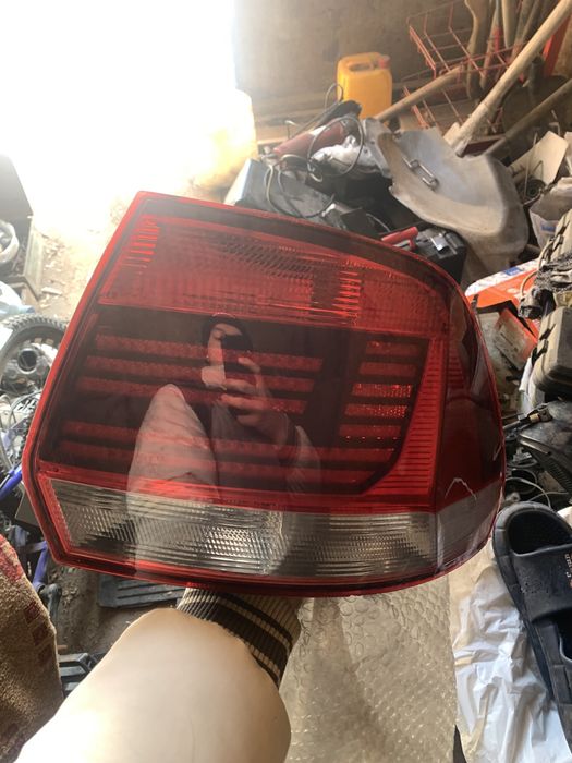 Volkswagen polo рест задний правый