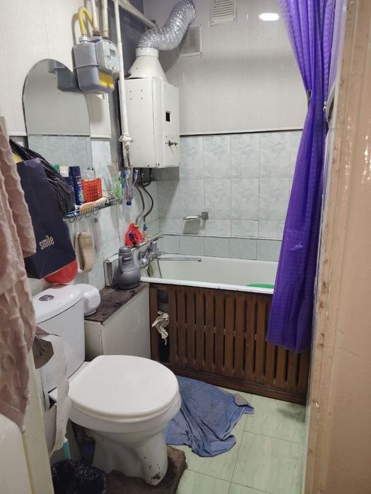 Uy sotiladi 2 xona 1 etaj