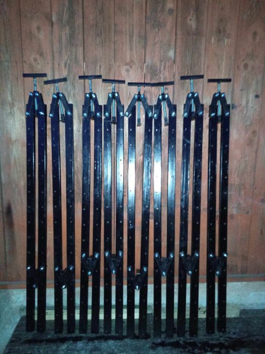 Prese pentru blaturi  și stratificat lățimea de lucru este 1400 mm