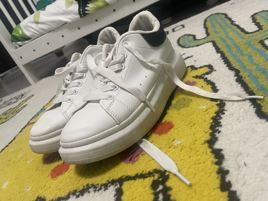 Adidasi Alexander McQUEEN marimea 36