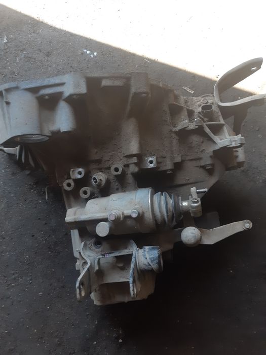 Продаю коробку механику