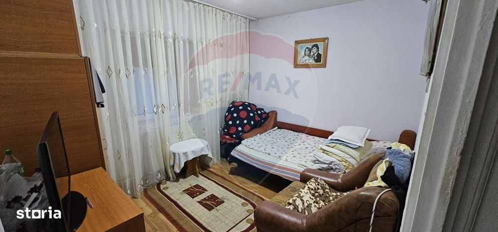 Apartament cu 2 camere etj. 3/4, strada Electricienilor, zona Ura