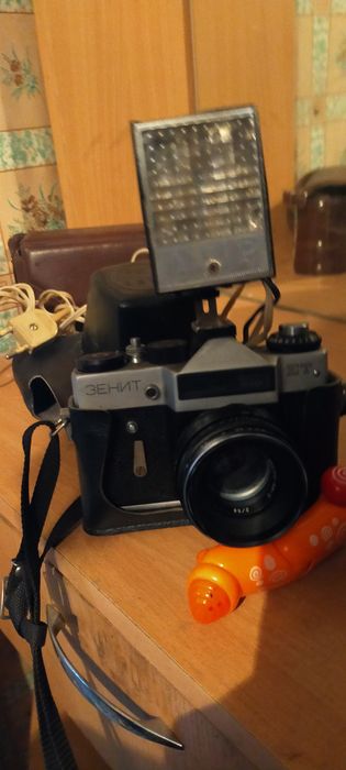 Продам фотоаппарат зенит