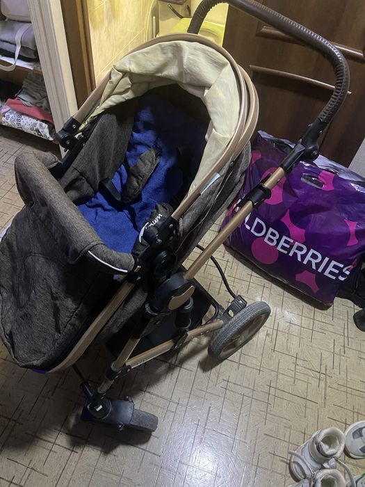 Продам коляску..