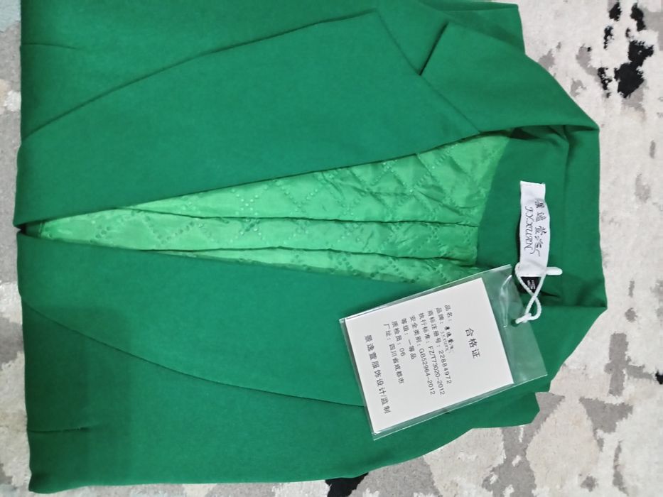 Женский пиджак 42 размер