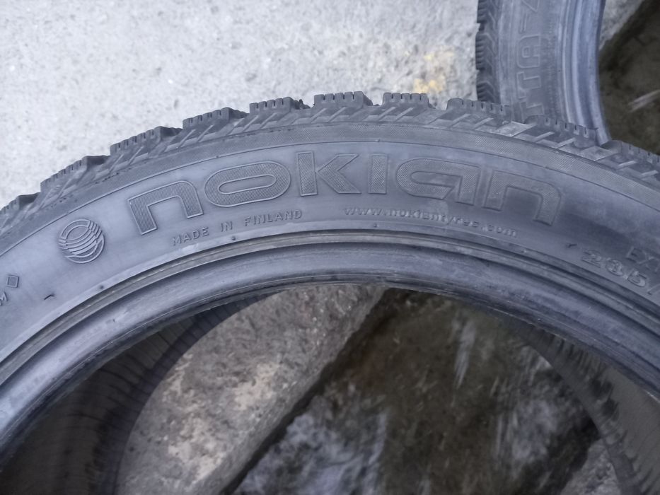 Зимли Мерс, BMW, 55$ 2 шт Состояние хорошо