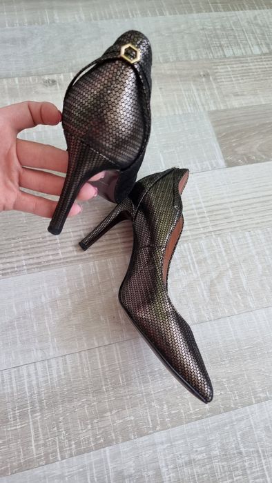 Pantofi stiletto