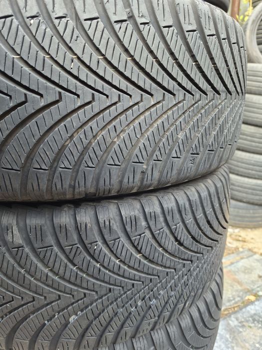4бр. 225 45 18 Kumho всесезонни.