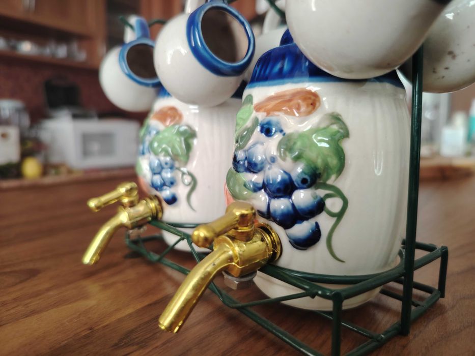 Керамичен ракиен сервиз с 6 малки чаши