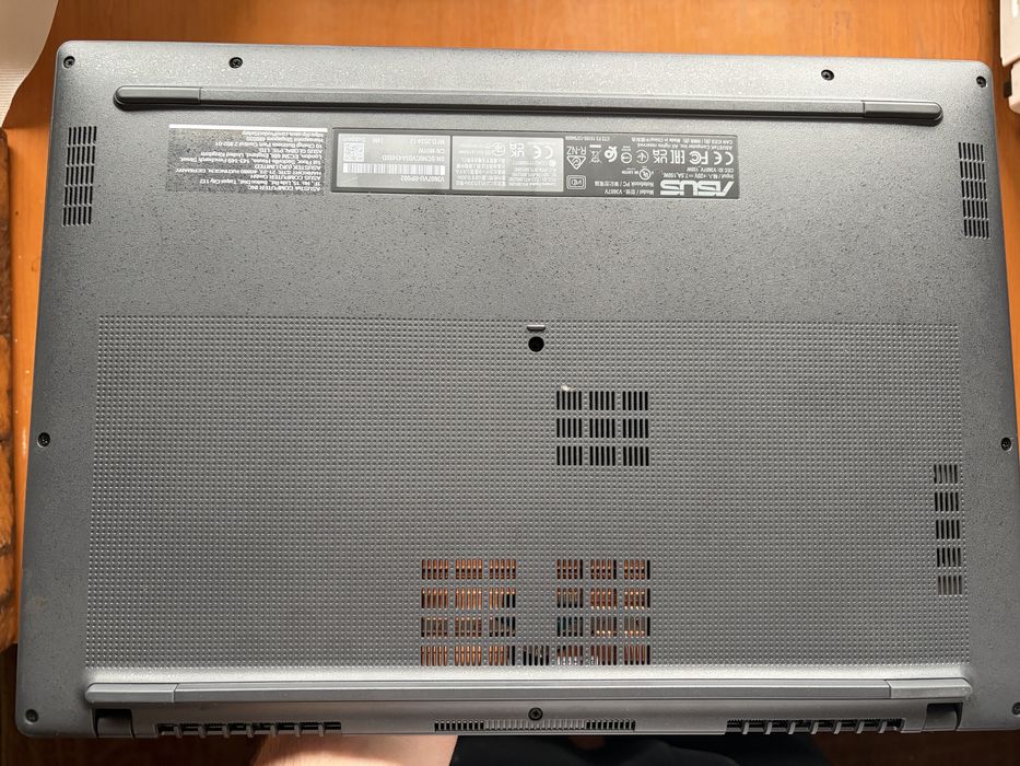 Laptop 2025 ASUS V16 V3607VU