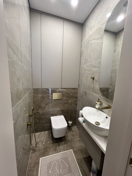 Продам 3 ком кв 130 м2 в жк Орталык