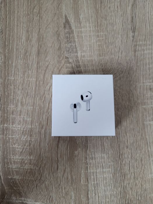 Vând AirPods 4 ANC