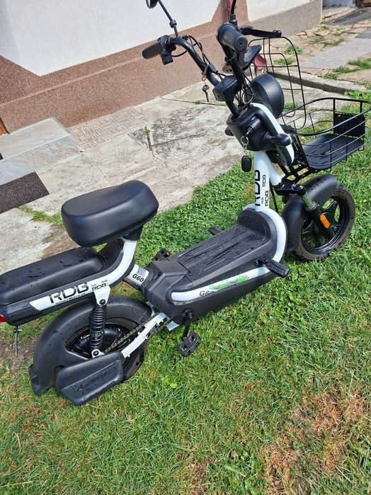 Vând scuter electric (fără permis )RDB