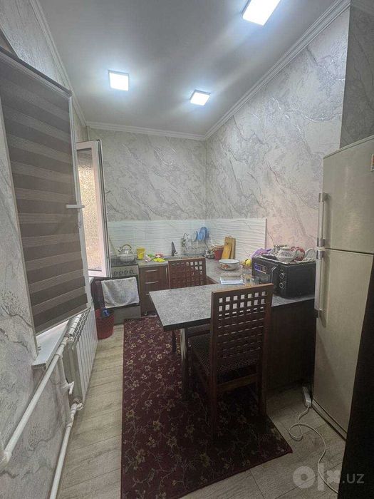 Срочно Продаю 1х-комнат НА Лисунова-1а