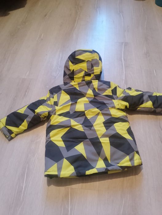 Продавам детско зимно яке