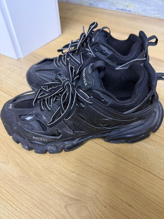 Balenciaga track 42