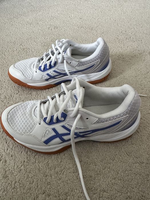 Vand adidasi Asics Gel Task Mt3 pentru sporturi de interior marimea 37