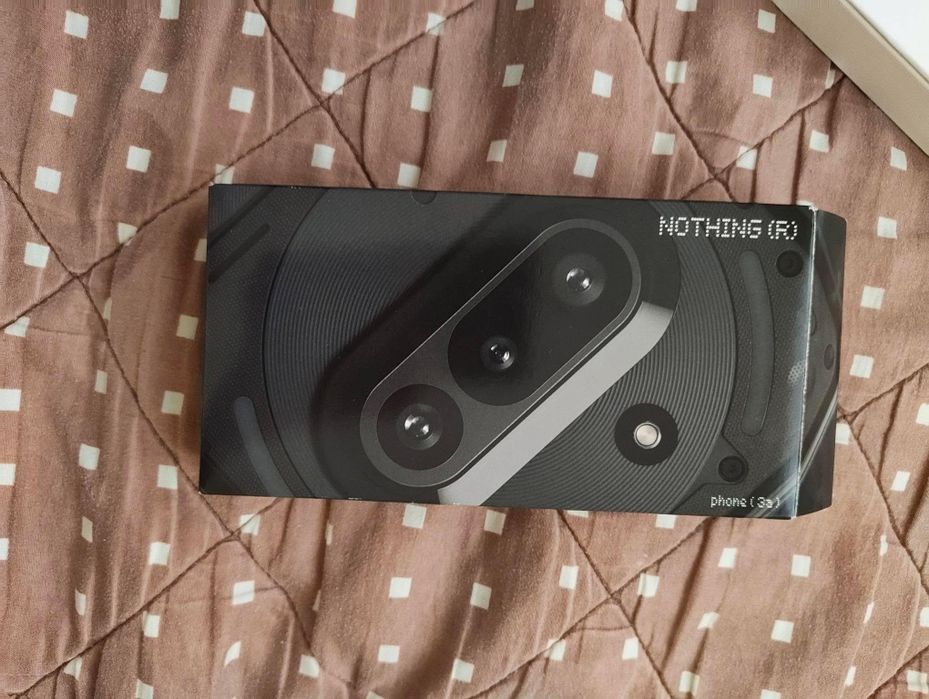 Продавам Nothing phone 3a / 128 GB