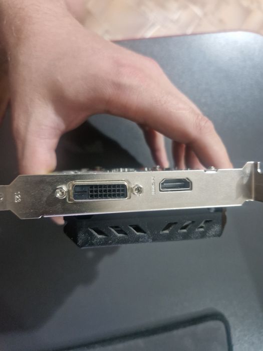 Gtx 1650 4gb видеокарта продам