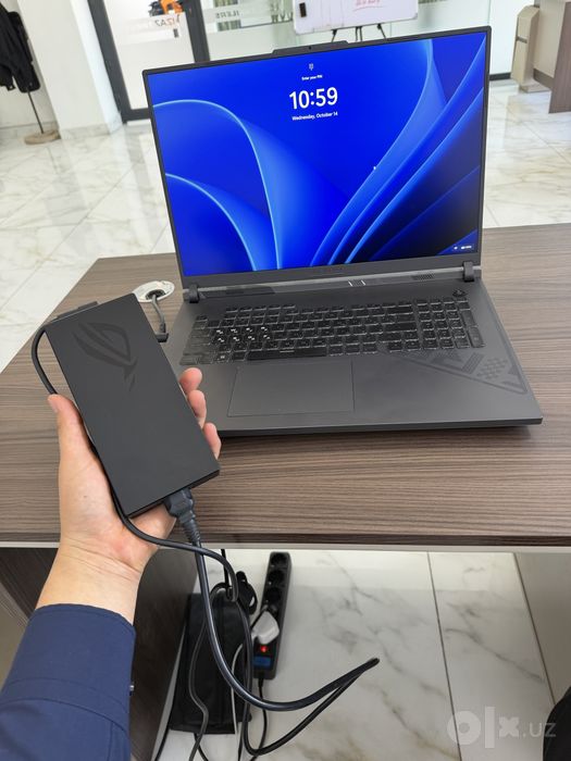 ASUS ROG Strix G18