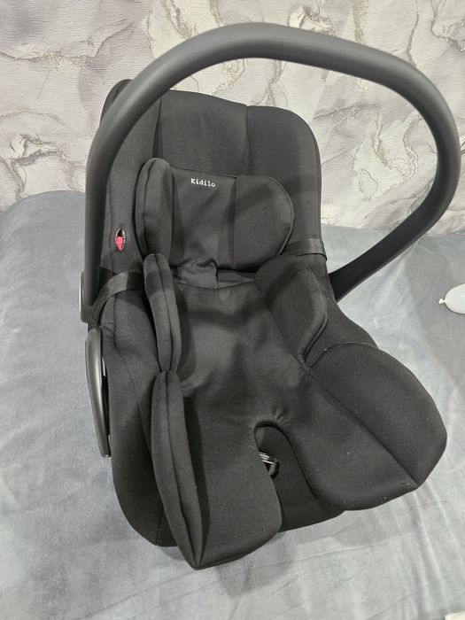 Продам автолюльку 0+