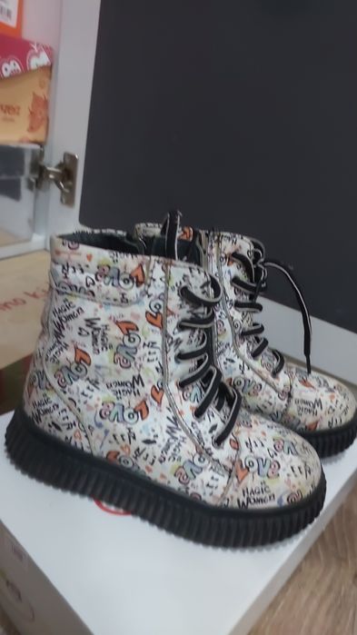 Обувь зима ,разная