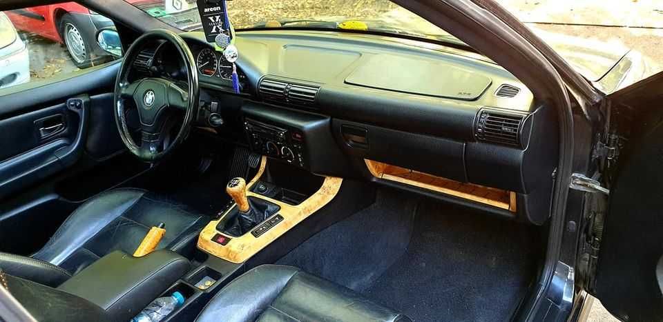 Дървен интериор Е36 компакт.