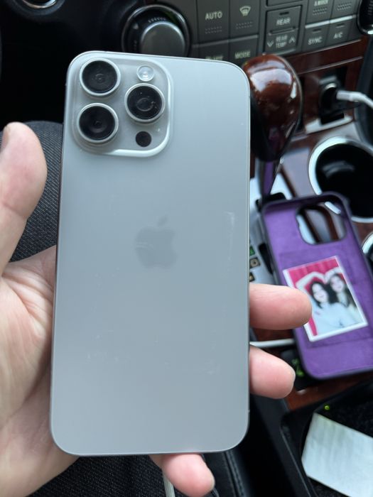 Продам айфон 15 про макс.