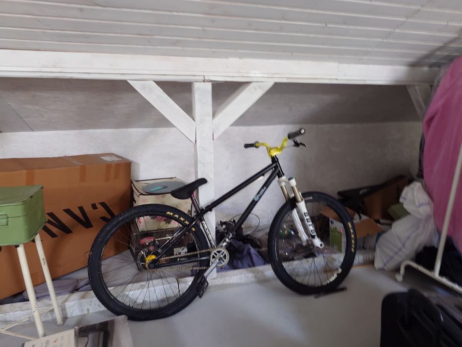 Bicicleta Dirt Jump NS Bikes 26