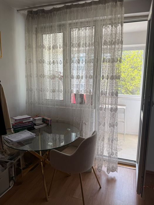 Garsonieră de închiriat