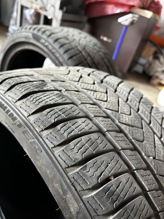 Set anvelope Pirelli Sottozero 3 M+S RunFlat Steluta BMW 275/35/20 - 245/40/20 - Ca noi - Rulaj 500Km