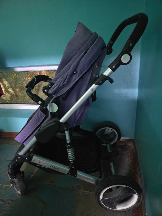 Коляска детская  4 в 1