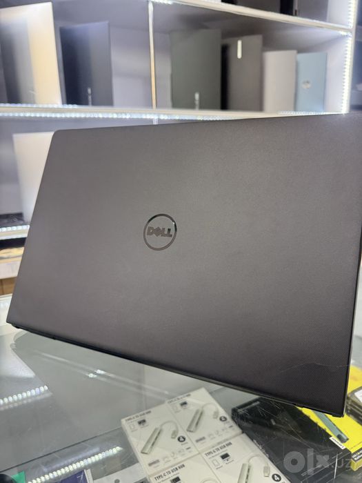 Dell i3-6th 8/256 15.6 HD