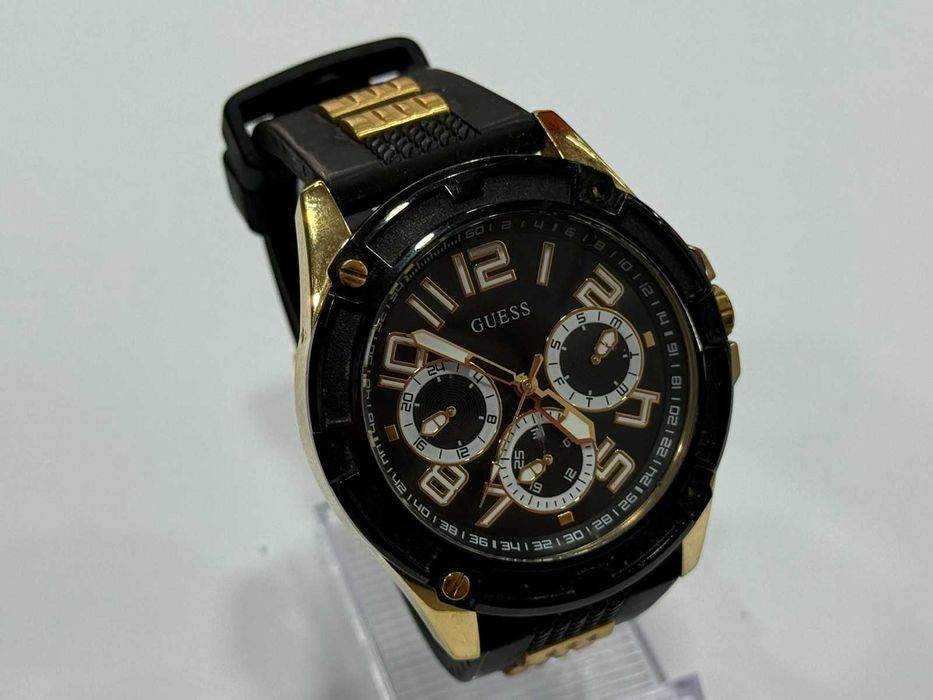 Мъжки часовник Guess GW0051G2 .